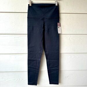 Fleo El Toro Leggings 25” Women’s size Small. Black